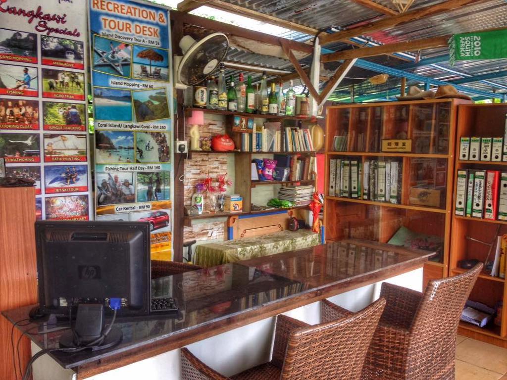 Sleepy Hollow Villa Pantai Cenang  Exterior foto